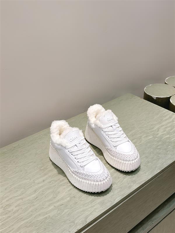 2025112815388664 390